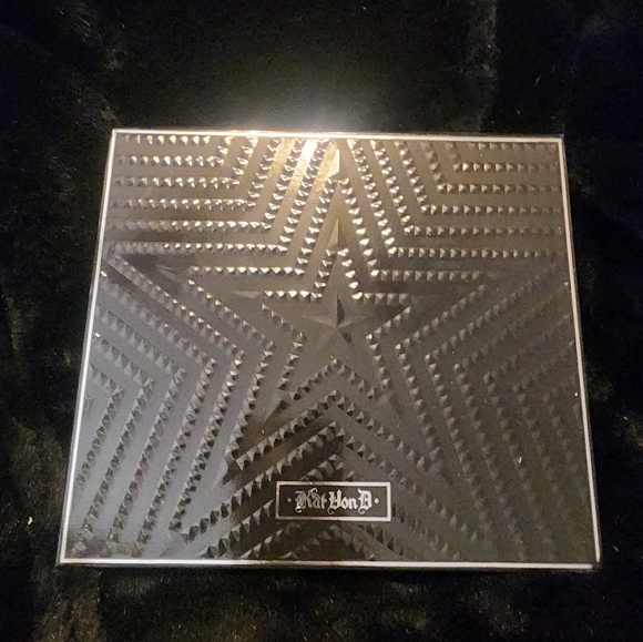Kat Von D Star Studded Eyeshadow Book Palette, NIB - Picture 5 of 9